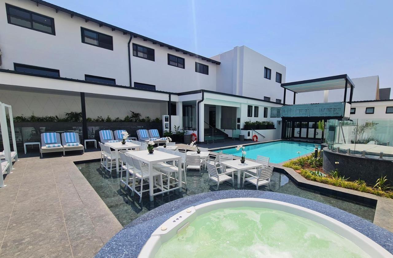 Mint Hotel 84 On Katherine Johannesburg Kültér fotó