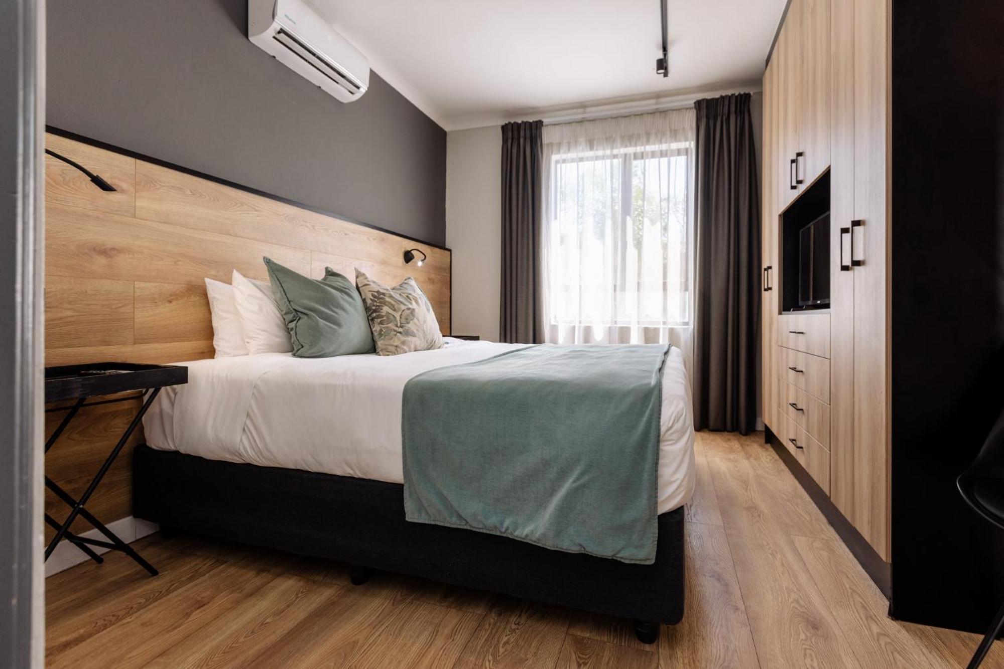 Mint Hotel 84 On Katherine Johannesburg Kültér fotó