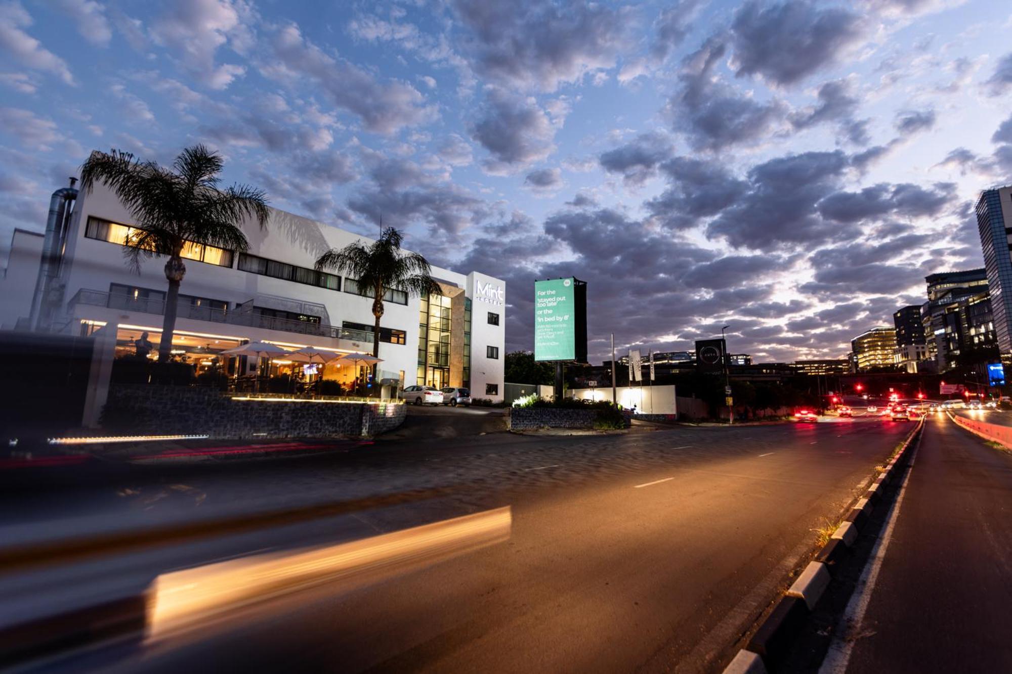 Mint Hotel 84 On Katherine Johannesburg Kültér fotó