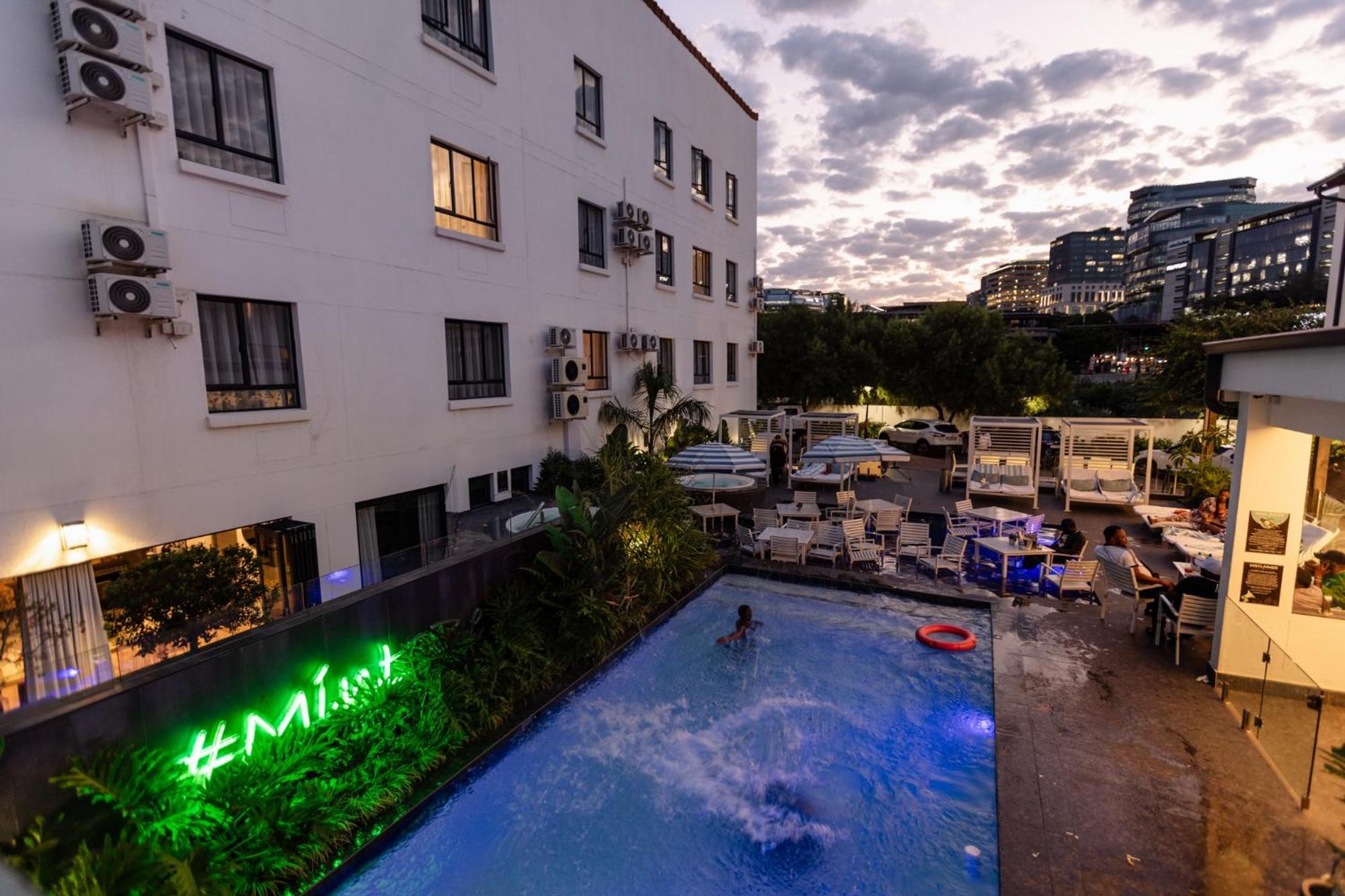 Mint Hotel 84 On Katherine Johannesburg Kültér fotó